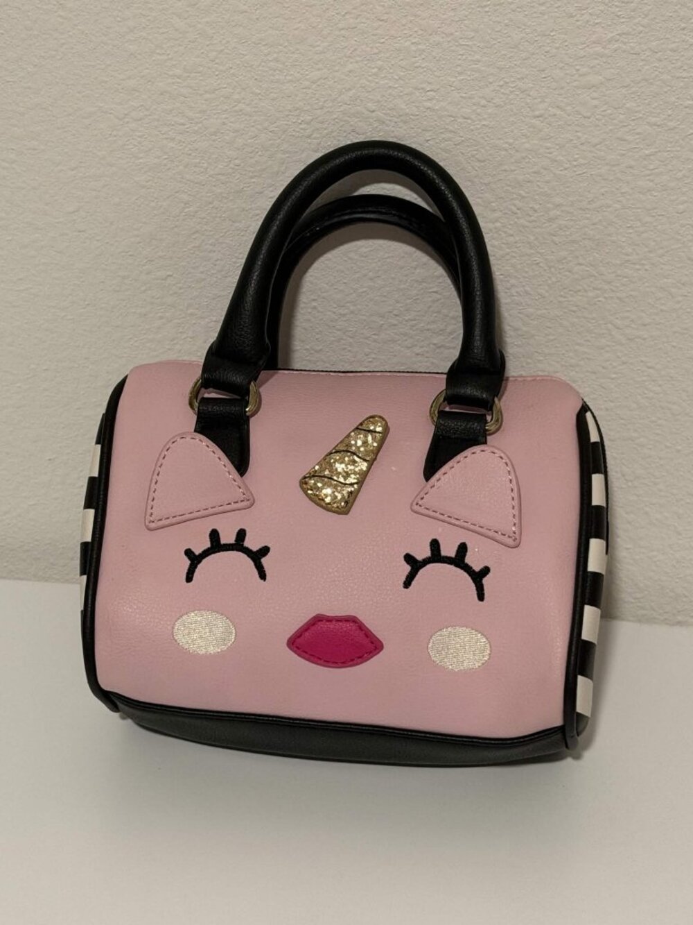 Betsey Johnson Unicorn Pink Kids Purse - Picture 1 of 3